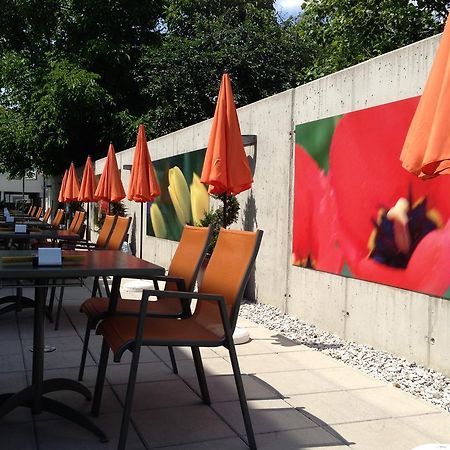 Hotel & Konditorei May ניופלד אן דר ליתה מראה חיצוני תמונה